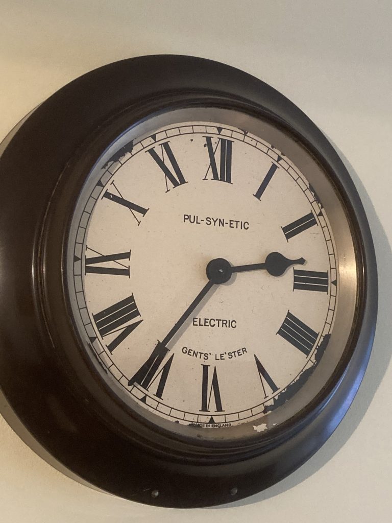 12 inch Bakelite Wall Clock