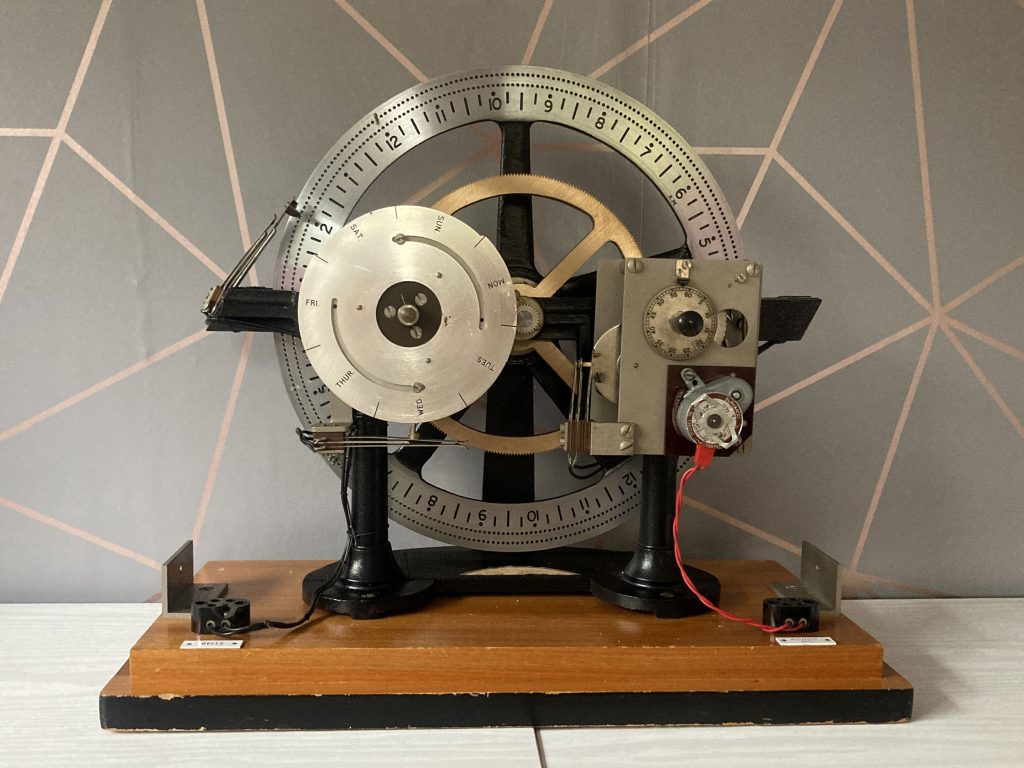 Gents’ of Leicester C69 Programmable Impulse Timer. (Bell Ringer)